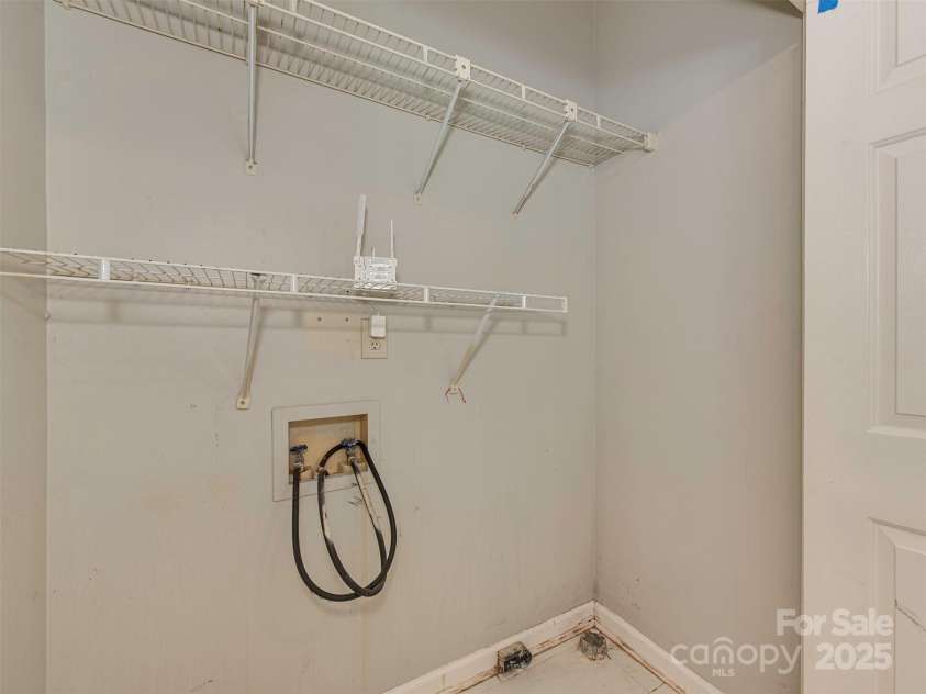 1516 Plantation Trail, Gastonia, NC 28056.  MLS# CAR4285271, YatesRealty ID 17054. 
