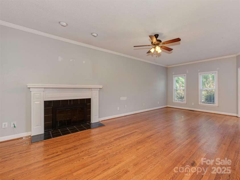 1516 Plantation Trail, Gastonia, NC 28056.  MLS# CAR4285271, YatesRealty ID 17054. 