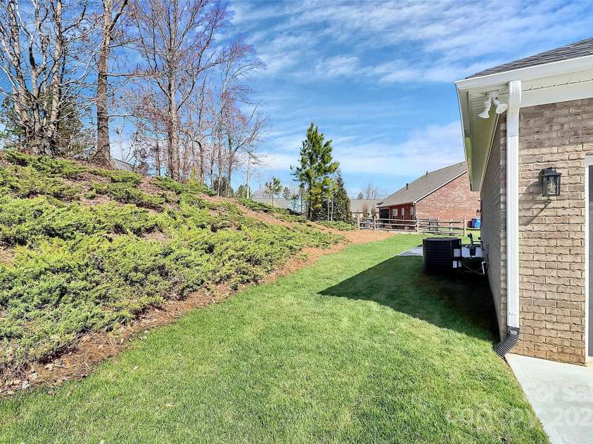 609 Rosemore Place, Rock Hill, SC 29732.  MLS# CAR4228092, YatesRealty ID 17056. 