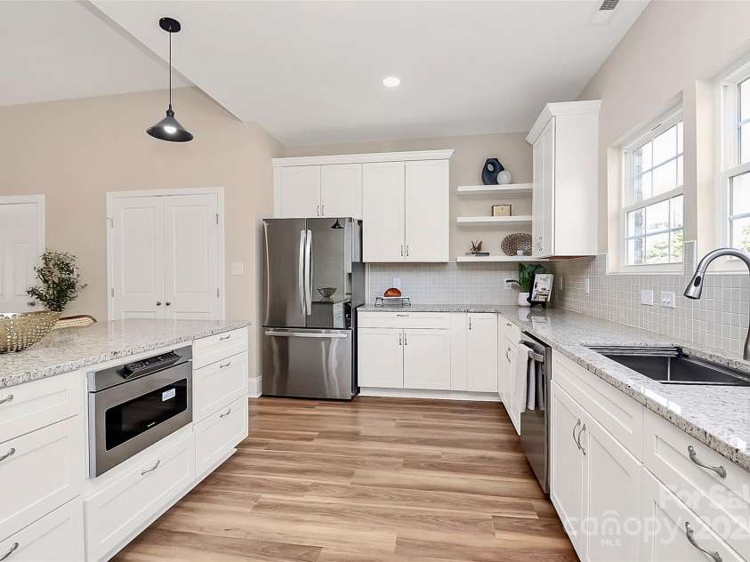 609 Rosemore Place, Rock Hill, SC 29732.  MLS# CAR4228092, YatesRealty ID 17056. 