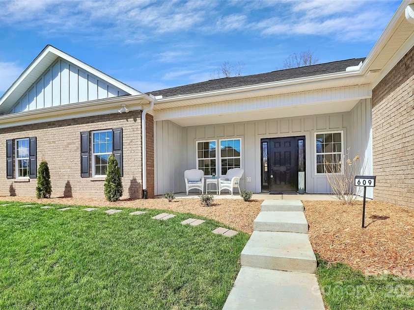 609 Rosemore Place, Rock Hill, SC 29732.  MLS# CAR4228092, YatesRealty ID 17056. 