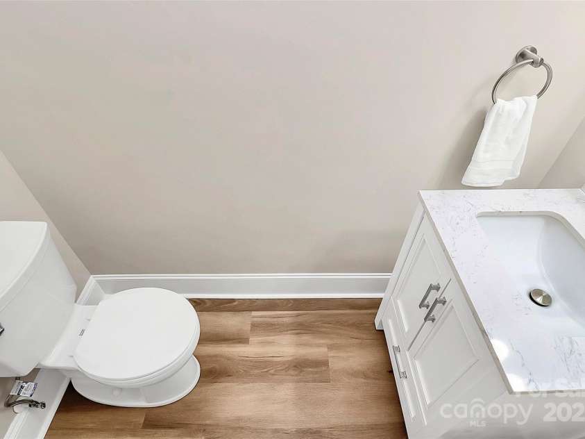 609 Rosemore Place, Rock Hill, SC 29732.  MLS# CAR4228092, YatesRealty ID 17056. Hallway half bath