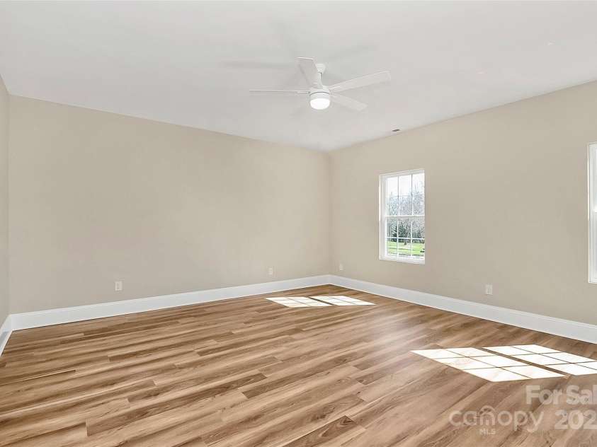 609 Rosemore Place, Rock Hill, SC 29732.  MLS# CAR4228092, YatesRealty ID 17056. Oversized Secondary Bedroom 1