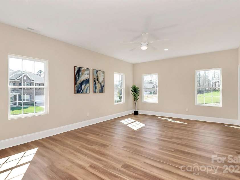 609 Rosemore Place, Rock Hill, SC 29732.  MLS# CAR4228092, YatesRealty ID 17056. Owner's Suite
