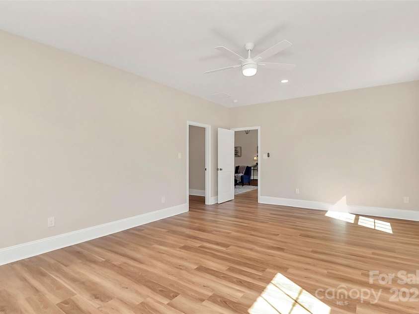 609 Rosemore Place, Rock Hill, SC 29732.  MLS# CAR4228092, YatesRealty ID 17056. Owner's Suite