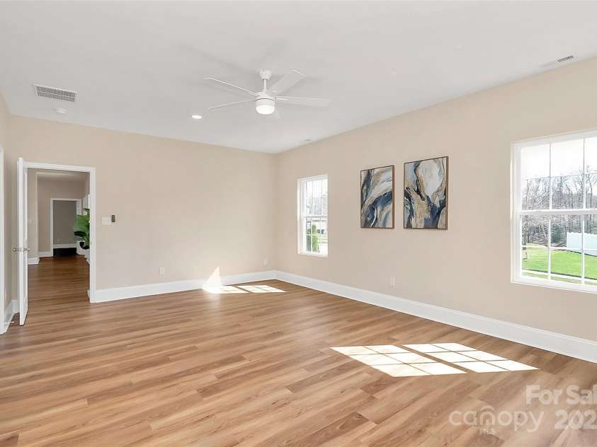 609 Rosemore Place, Rock Hill, SC 29732.  MLS# CAR4228092, YatesRealty ID 17056. Owner's Suite