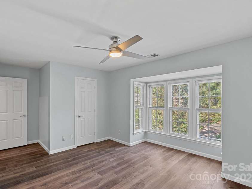 3308 Selwyn Farms Lane, Charlotte, NC 28209.  MLS# CAR4264520, YatesRealty ID 17057. 