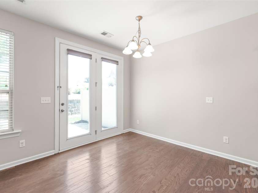 5662 Stonewells Drive, Charlotte, NC 28278.  MLS# CAR4374852, YatesRealty ID 17057. 