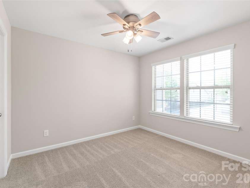 5662 Stonewells Drive, Charlotte, NC 28278.  MLS# CAR4374852, YatesRealty ID 17057. 