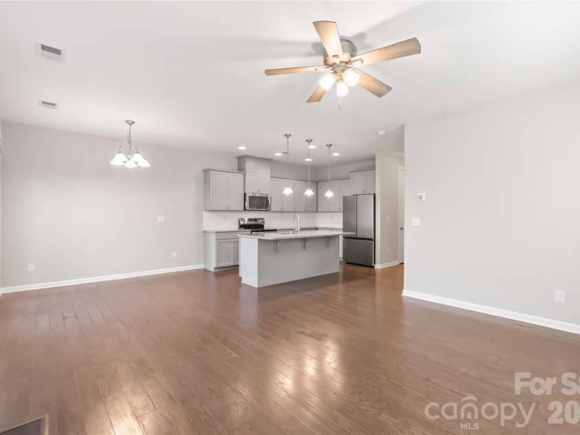 5662 Stonewells Drive, Charlotte, NC 28278.  MLS# CAR4374852, YatesRealty ID 17057. 
