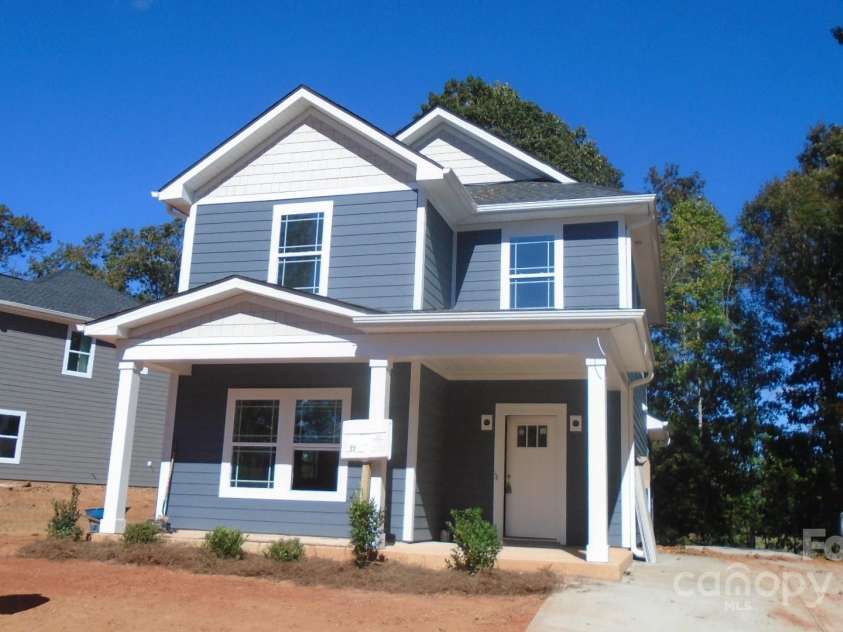 601 Bentbrush Drive, Gastonia, NC 28056.  MLS# CAR4220091, YatesRealty ID 17058. 
