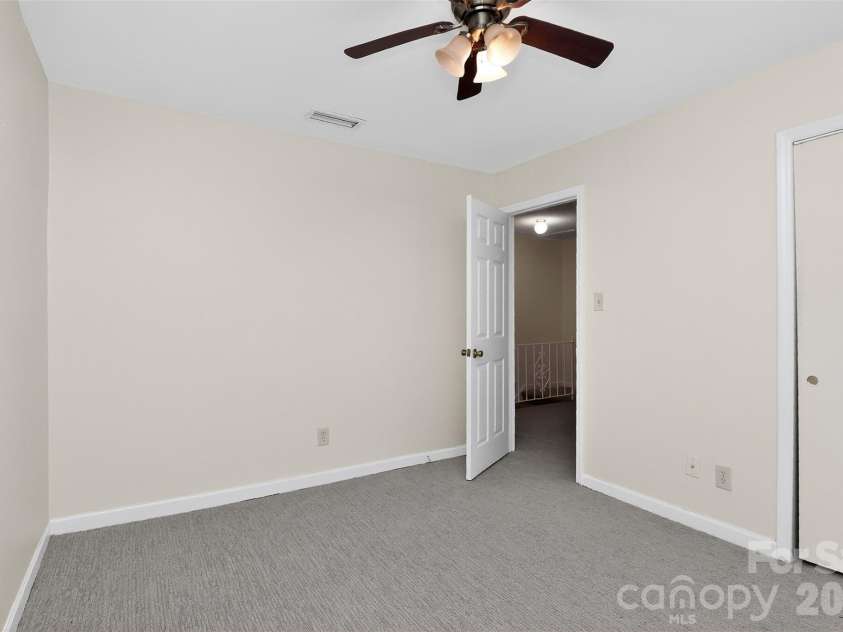 7007 Crossridge Road, Charlotte, NC 28214.  MLS# CAR4375440, YatesRealty ID 17059. 