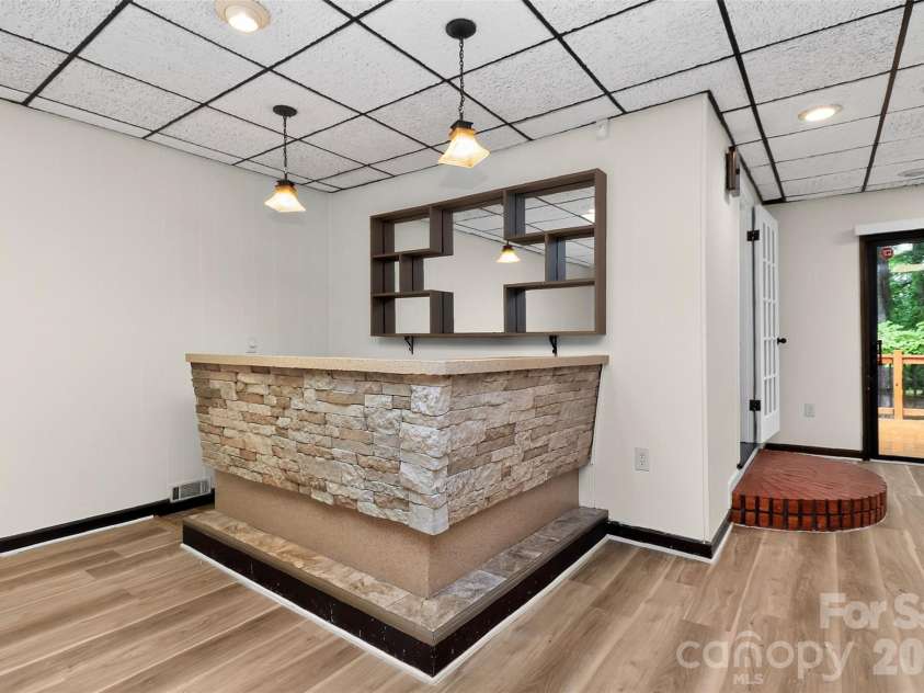7007 Crossridge Road, Charlotte, NC 28214.  MLS# CAR4375440, YatesRealty ID 17059. 