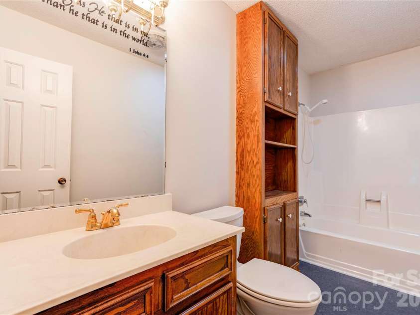 106 Dons Court, Shelby, NC 28150.  MLS# CAR4376308, YatesRealty ID 17060. Bathroom 2