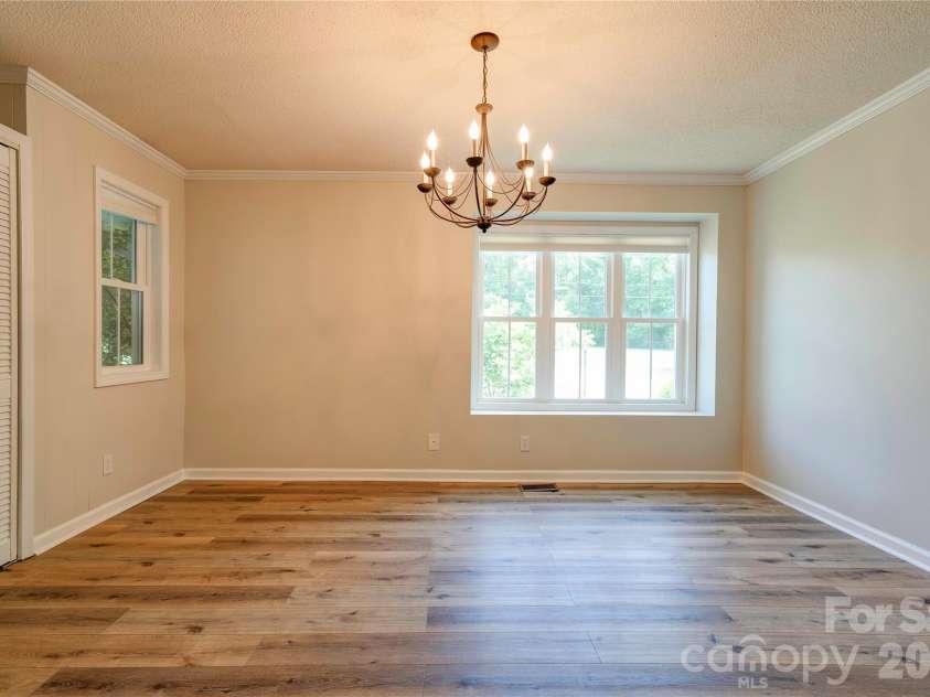 106 Dons Court, Shelby, NC 28150.  MLS# CAR4376308, YatesRealty ID 17060. Dining Room