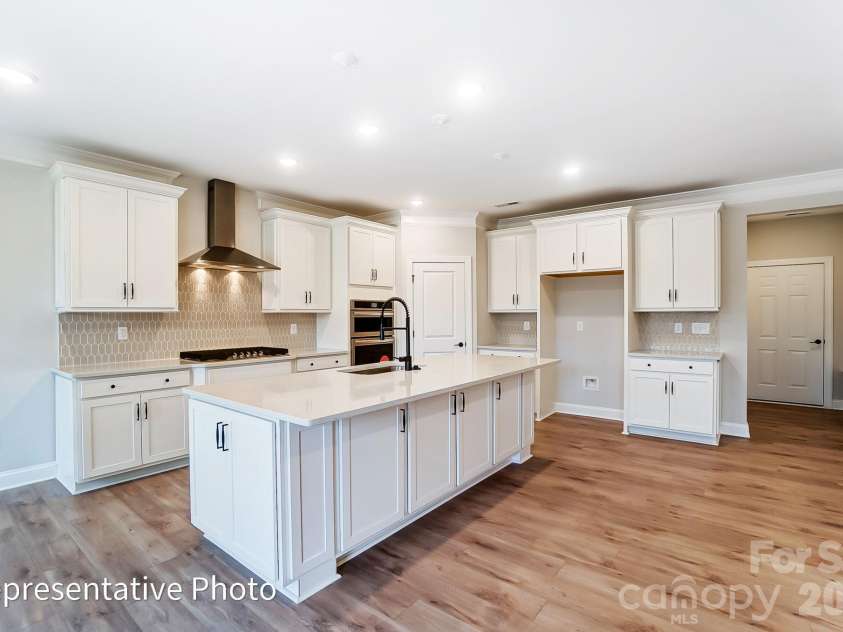 5064 McLaughlin Loop, Waxhaw, NC 28173.  MLS# CAR4375308, YatesRealty ID 17061. 