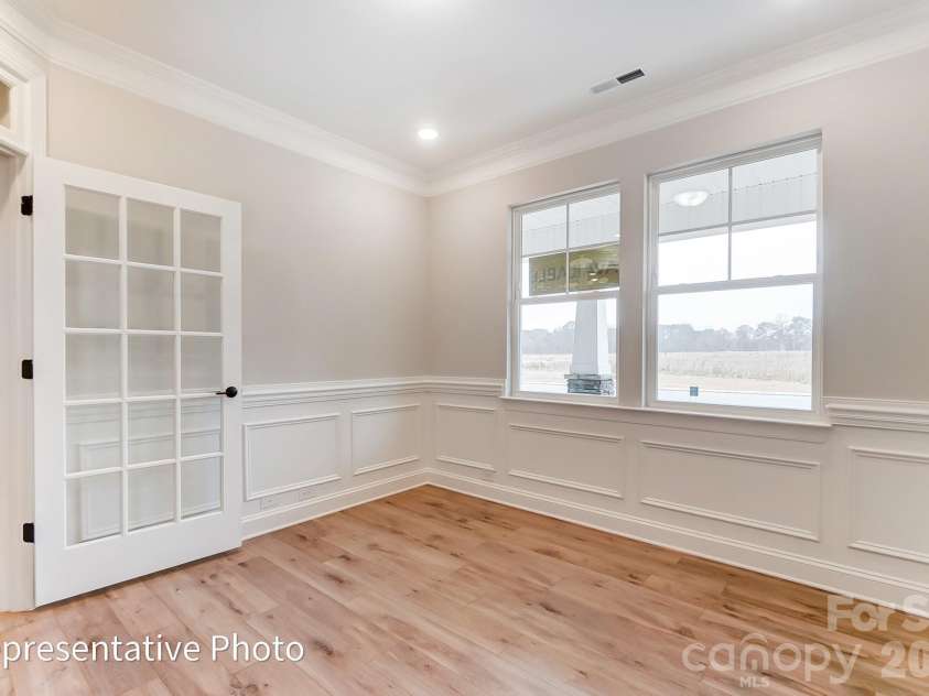5064 McLaughlin Loop, Waxhaw, NC 28173.  MLS# CAR4375308, YatesRealty ID 17061. 