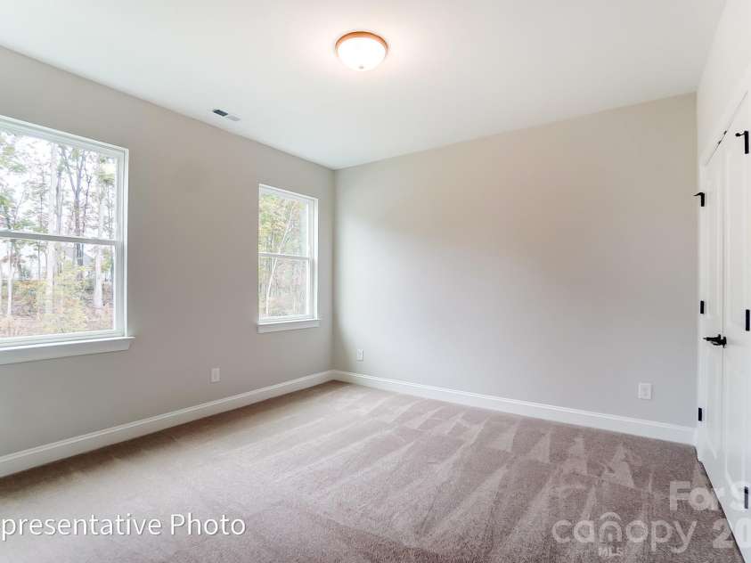 5064 McLaughlin Loop, Waxhaw, NC 28173.  MLS# CAR4375308, YatesRealty ID 17061. 