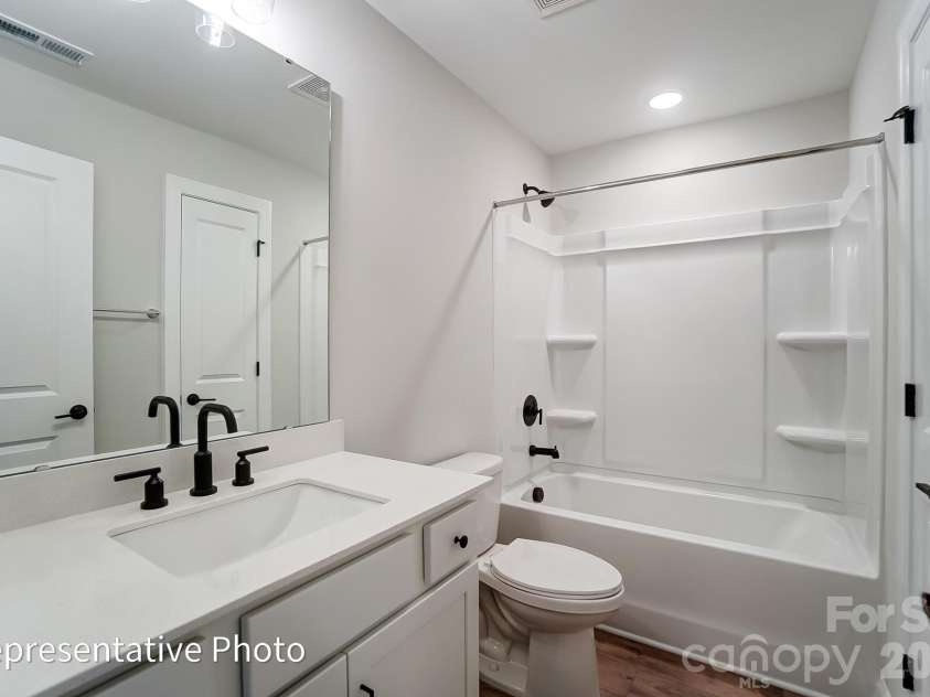 5064 McLaughlin Loop, Waxhaw, NC 28173.  MLS# CAR4375308, YatesRealty ID 17061. 