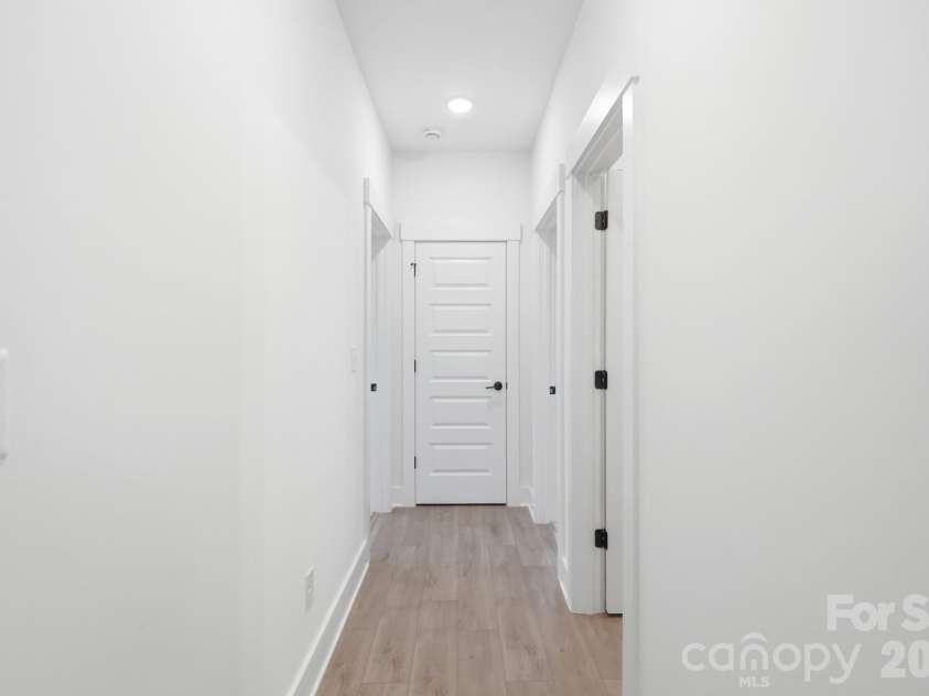 5064 McLaughlin Loop, Waxhaw, NC 28173.  MLS# CAR4375308, YatesRealty ID 17061. Hallway