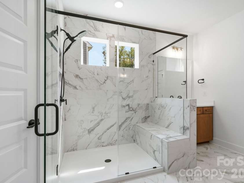 5064 McLaughlin Loop, Waxhaw, NC 28173.  MLS# CAR4375308, YatesRealty ID 17061. Primary Bathroom