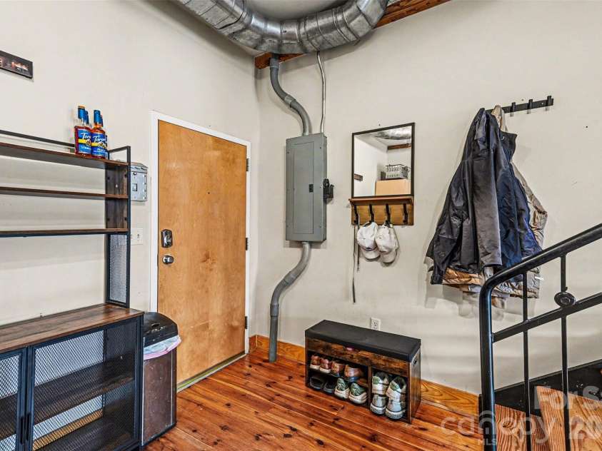 3205 Davidson Street, Charlotte, NC 28205.  MLS# CAR4375658, YatesRealty ID 17062. 