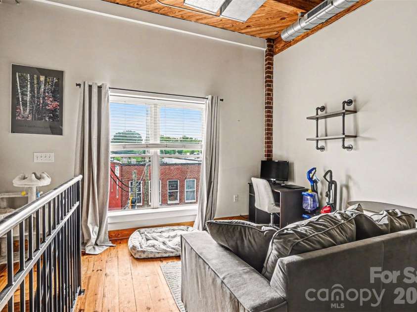 3205 Davidson Street, Charlotte, NC 28205.  MLS# CAR4375658, YatesRealty ID 17062. 