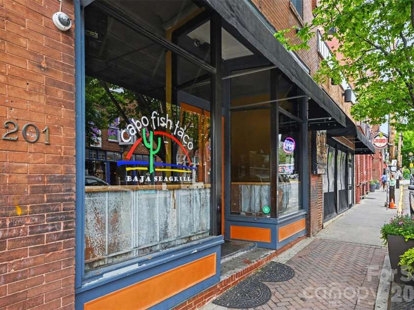 3205 Davidson Street, Charlotte, NC 28205.  MLS# CAR4375658, YatesRealty ID 17062. 