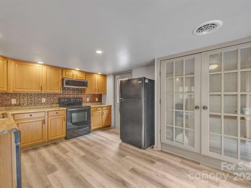 1598 Claybank Road, West Jefferson, NC 28694.  MLS# CAR4266499, YatesRealty ID 17065. 