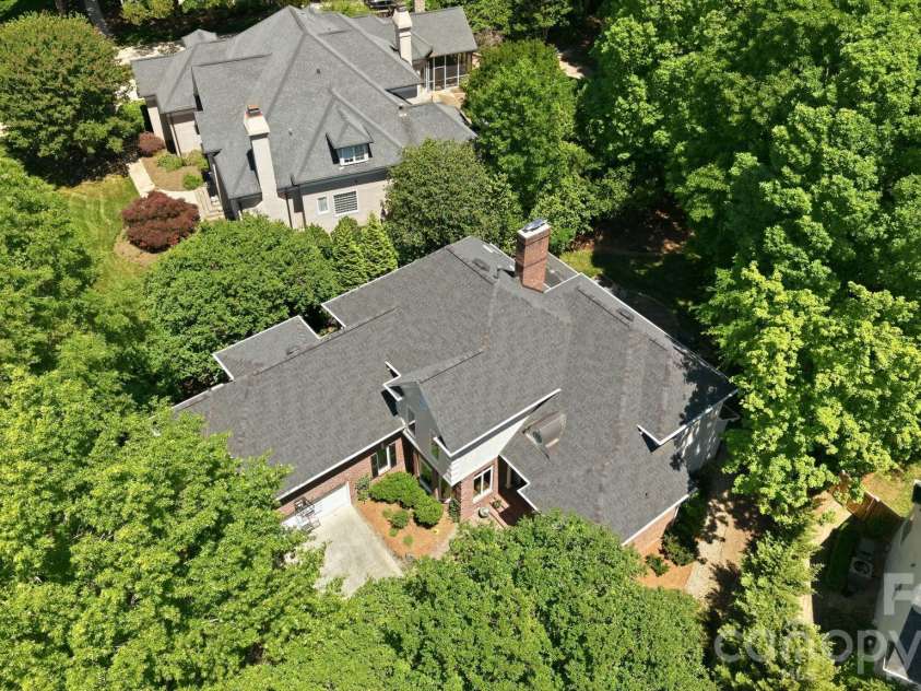 200 Altondale Avenue, Charlotte, NC 28207.  MLS# CAR4375547, YatesRealty ID 17068. 