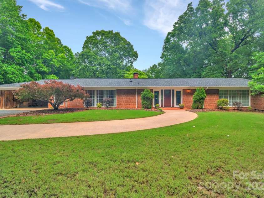 514 Wood Street, Troy, NC 27371.  MLS# CAR4266531, YatesRealty ID 17069. 