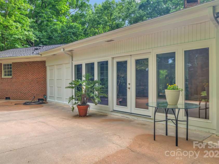 514 Wood Street, Troy, NC 27371.  MLS# CAR4266531, YatesRealty ID 17069. 