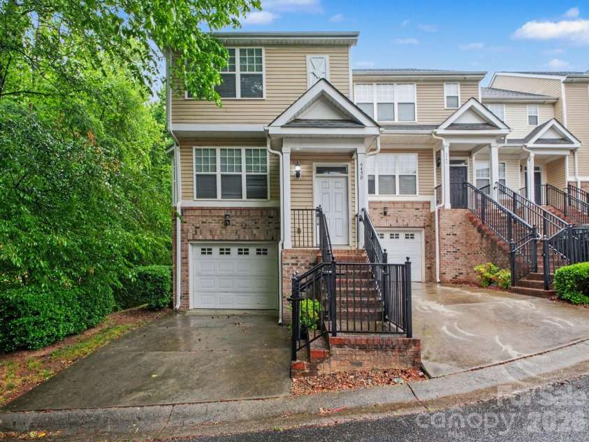 6450 Terrace View Court, Charlotte, NC 28269.  MLS# CAR4375218, YatesRealty ID 17069. 