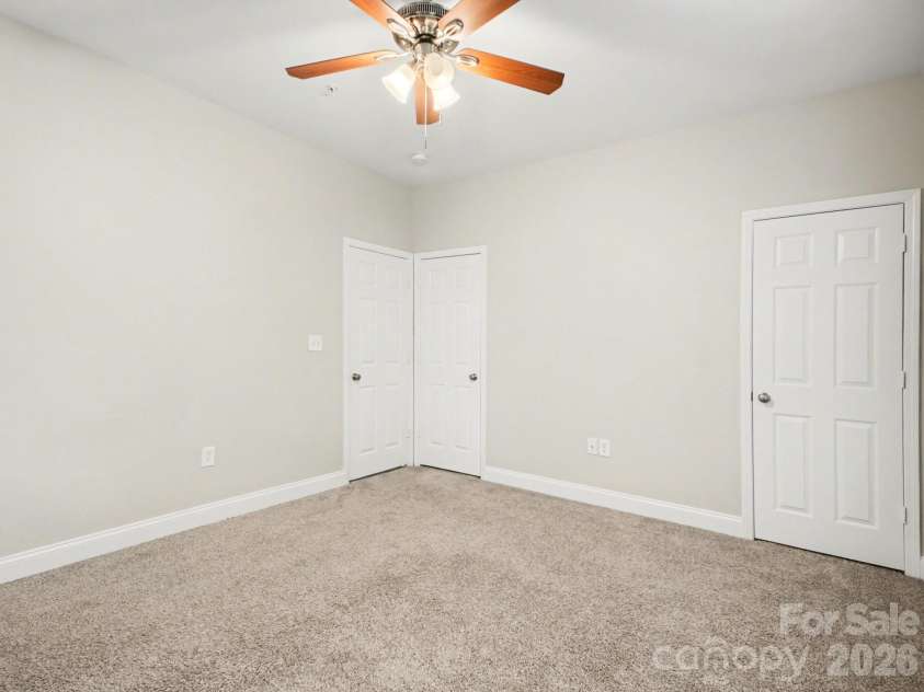 6450 Terrace View Court, Charlotte, NC 28269.  MLS# CAR4375218, YatesRealty ID 17069. 
