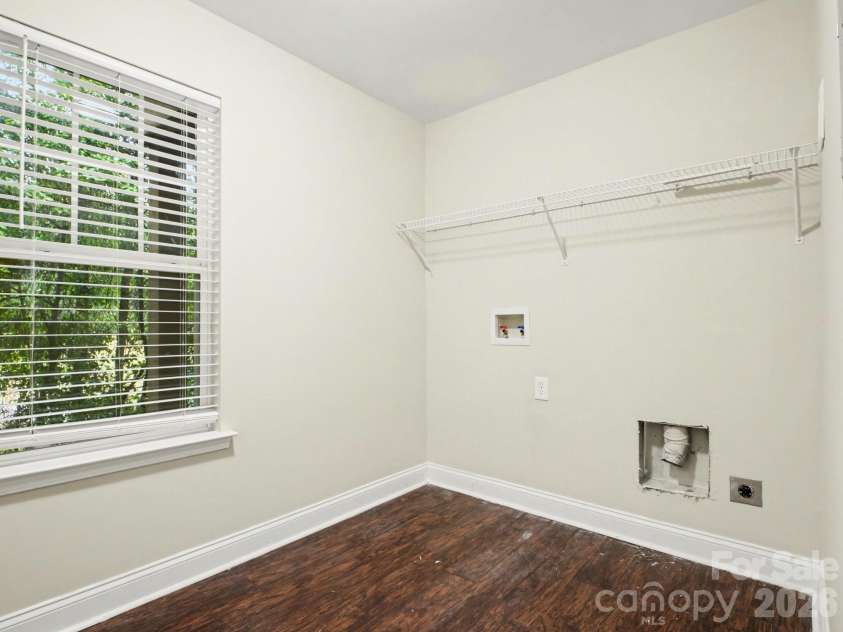 6450 Terrace View Court, Charlotte, NC 28269.  MLS# CAR4375218, YatesRealty ID 17069. 