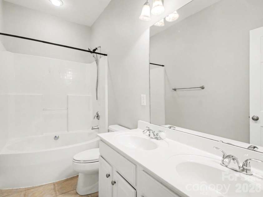 6450 Terrace View Court, Charlotte, NC 28269.  MLS# CAR4375218, YatesRealty ID 17069. 