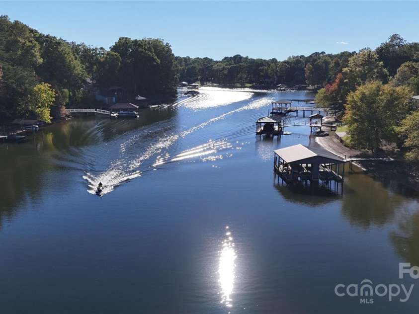 515 Kemp Road, Mooresville, NC 28117.  MLS# CAR4309491, YatesRealty ID 1707. 