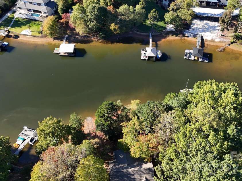 515 Kemp Road, Mooresville, NC 28117.  MLS# CAR4309491, YatesRealty ID 1707. 