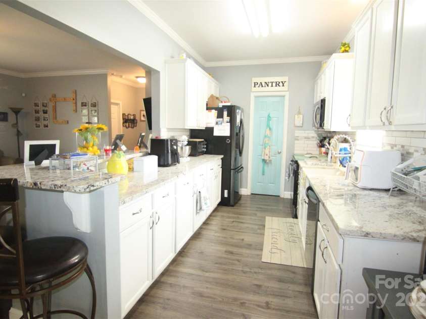 1545 Lewis Farm Road, Kings Mountain, NC 28086.  MLS# CAR4266084, YatesRealty ID 17070. 