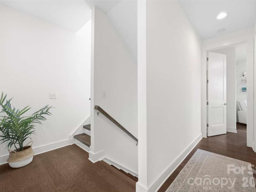 1633 Duckworth Avenue, Charlotte, NC 28208.  MLS# CAR4375706, YatesRealty ID 17071. Third level landing
