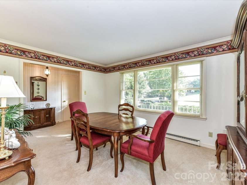 1416 Marjorie Drive, Matthews, NC 28105.  MLS# CAR4368499, YatesRealty ID 17072. 