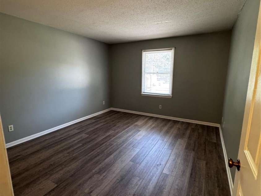 2106 Main Street, Kannapolis, NC 28081.  MLS# CAR4263583, YatesRealty ID 17073. 