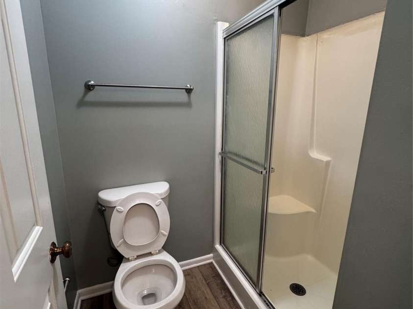 2106 Main Street, Kannapolis, NC 28081.  MLS# CAR4263583, YatesRealty ID 17073. 