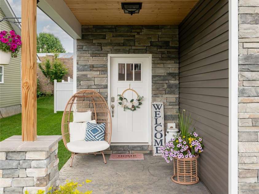 27 Sage Crest Loop, Weaverville, NC 28787.  MLS# CAR4266295, YatesRealty ID 17074. 