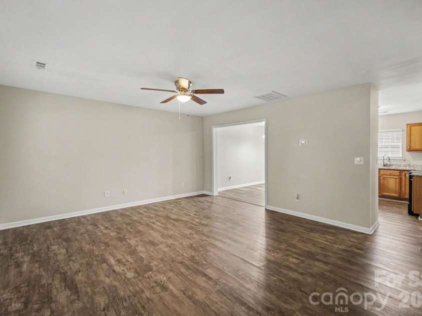 7916 Mcgarry Trail, Charlotte, NC 28214.  MLS# CAR4375221, YatesRealty ID 17074. 