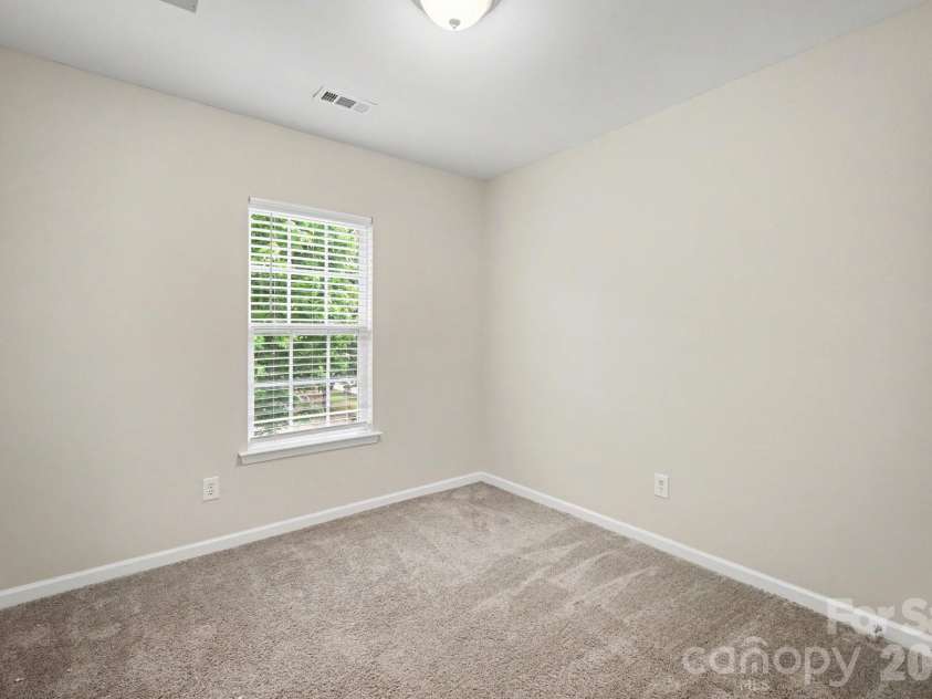 7916 Mcgarry Trail, Charlotte, NC 28214.  MLS# CAR4375221, YatesRealty ID 17074. 