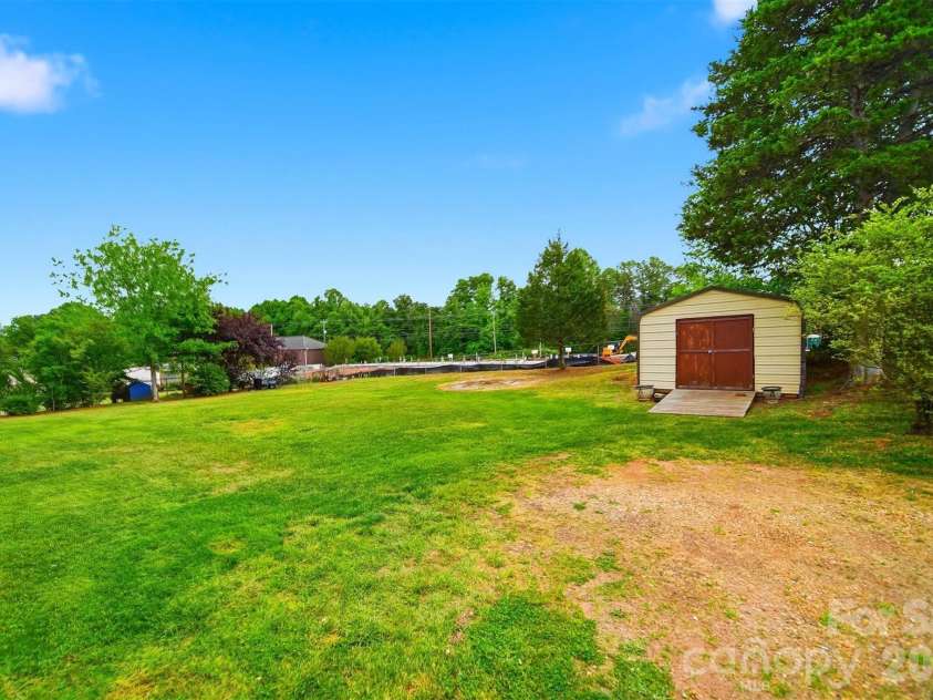 1329 33rd Street, Conover, NC 28613.  MLS# CAR4376723, YatesRealty ID 17075. 