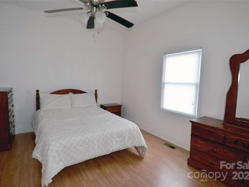 60 3rd Street, Marion, NC 28752.  MLS# CAR4256103, YatesRealty ID 17077. 