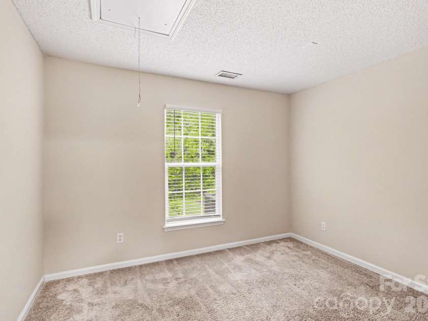 5132 Deerton Road, Charlotte, NC 28269.  MLS# CAR4375219, YatesRealty ID 17078. 