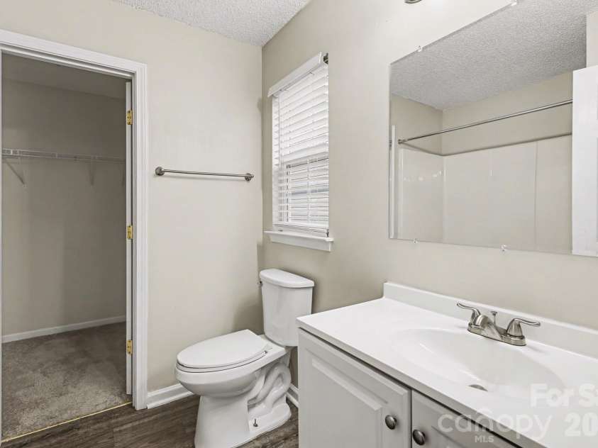 5132 Deerton Road, Charlotte, NC 28269.  MLS# CAR4375219, YatesRealty ID 17078. 